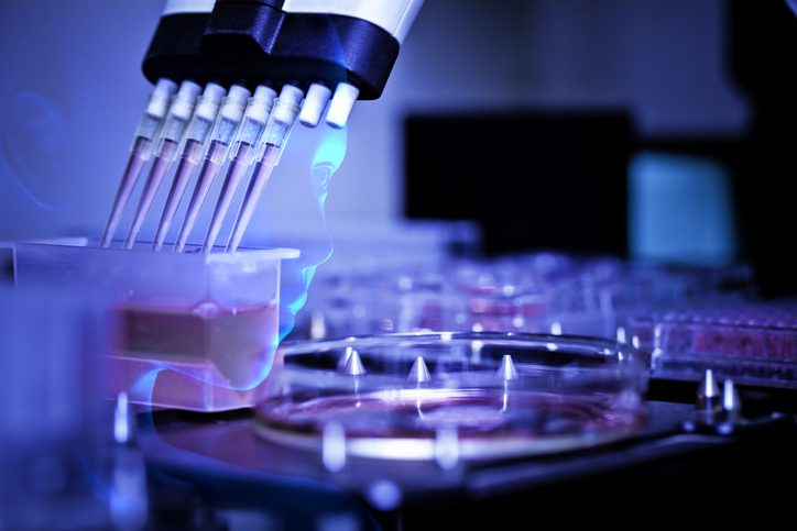 Laboratory equipment working for sterilization